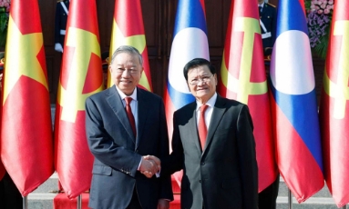  Tổng Bí thư Tô Lâm chứng kiến Lễ trao các văn kiện hợp tác Việt Nam-Lào